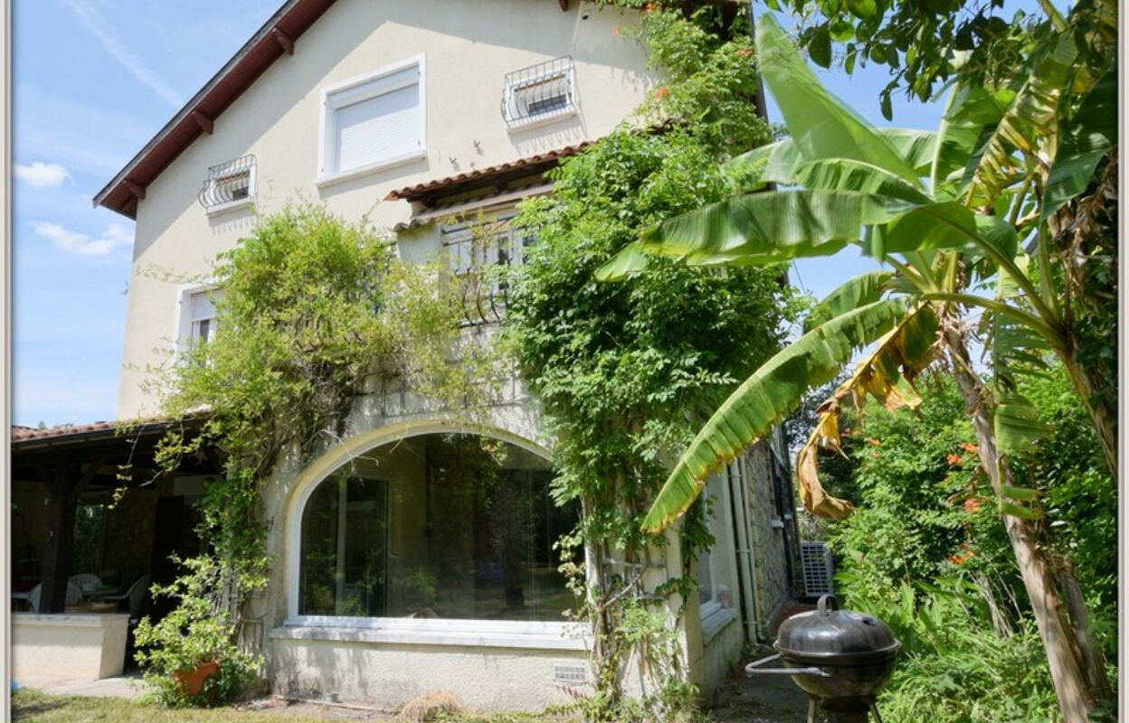 maison 9 pièces 209 m2 à vendre à Bergerac (24100)