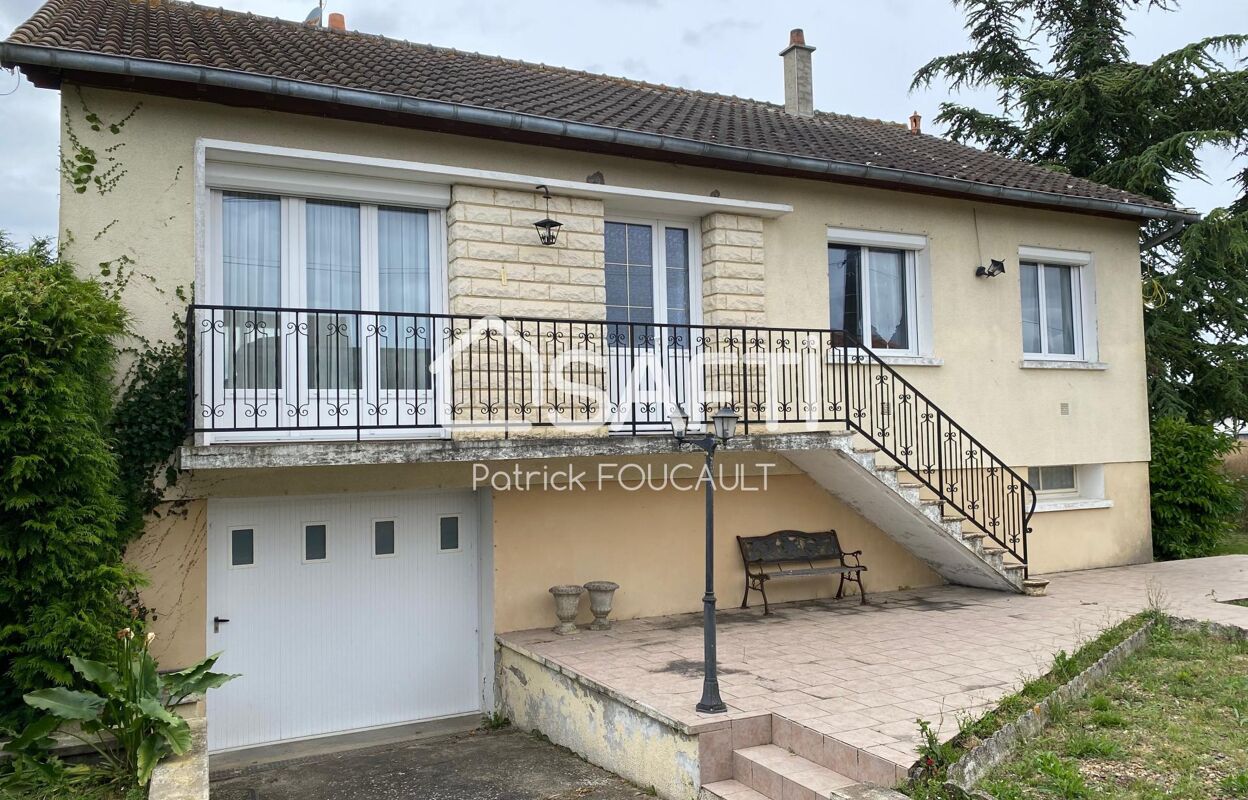 maison 5 pièces 102 m2 à vendre à La Roche-Rigault (86200)