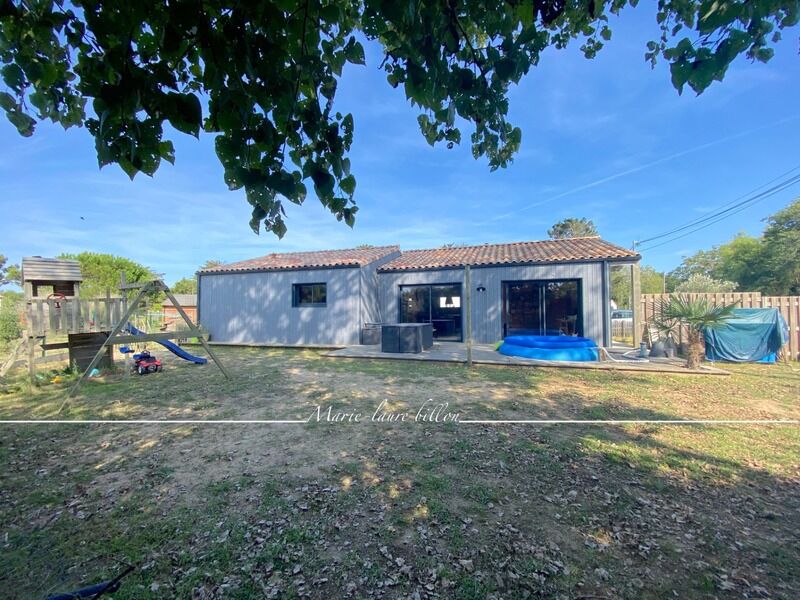 Villa / Maison 4 pièces  à vendre Saint-Hilaire-de-Riez 85270