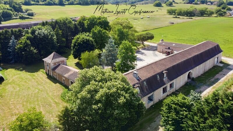 Villa / Maison 9 pièces  à vendre Périgueux 24000