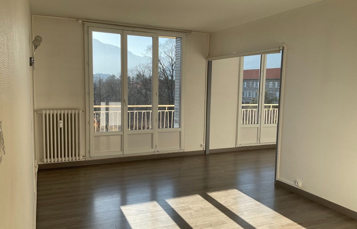 appartement 4 pièces 66 m2 à louer à Meylan (38240)