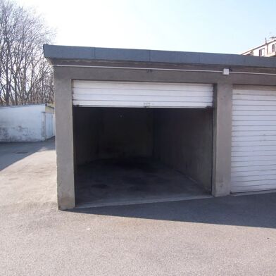Garage  15000 €