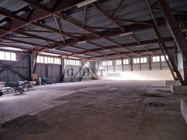 Entrepot bureaux de 1371 m² + Pavillon de 190m² à vendre sur DOMONT — photo du bien