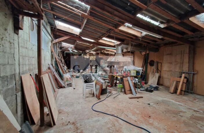 Entrepot bureaux de 1371 m² + Pavillon de 190m² à vendre sur DOMONT — photo 3