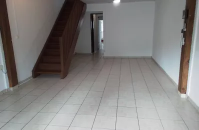 location maison 990 € CC /mois à proximité de Saint-Denis (97400)