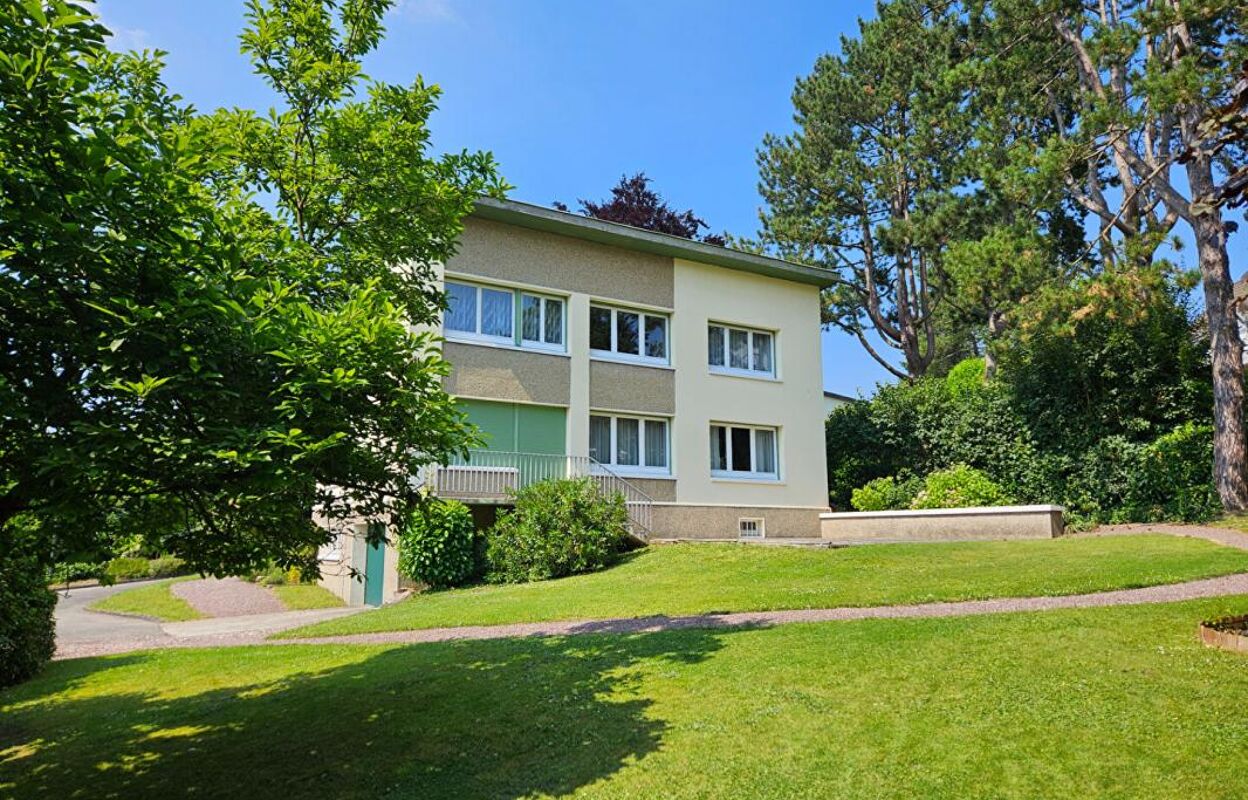 maison 9 pièces 188 m2 à vendre à Lillebonne (76170)