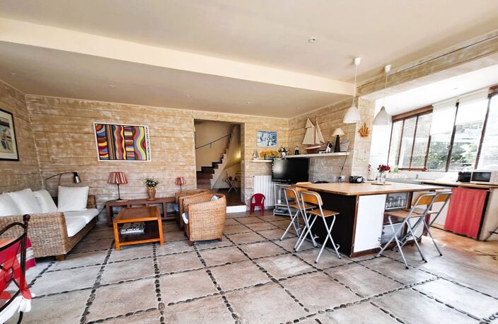 A seulement 400m du sable, Superbe villa de 5 chambres, et piscine !  — photo 5