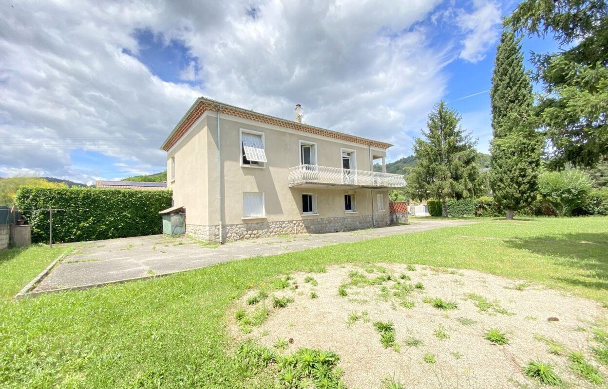 maison 6 pièces 181 m2 à vendre à Lalevade-d'Ardèche (07380)