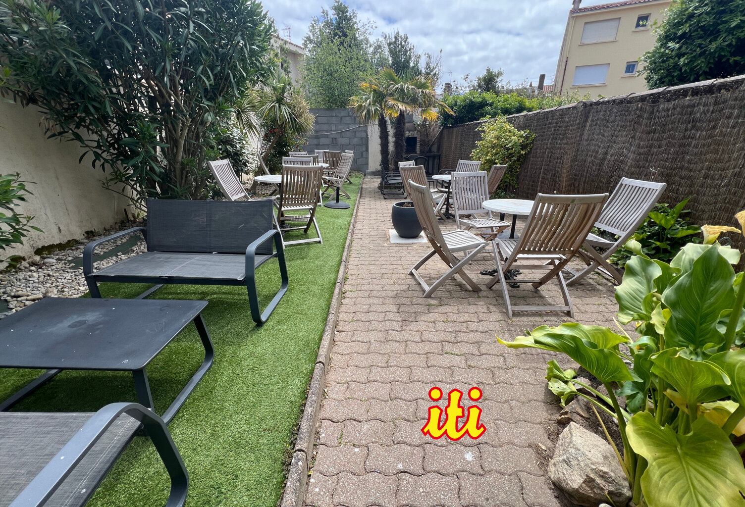 ARAGO — photo 1
