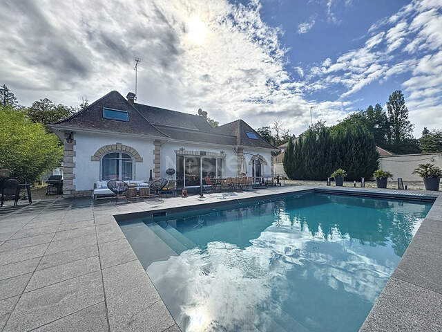 Domaine du Lys-Chantilly. Proche centre, maison Lamorlaye 7 pièce(s) 330 m2 — photo du bien