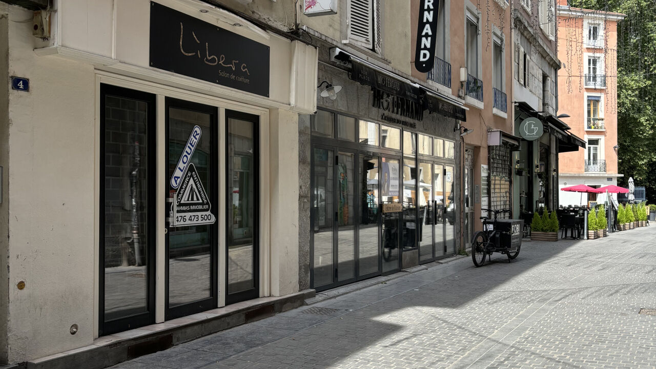 commerce  pièces 45 m2 à louer à Grenoble (38000)