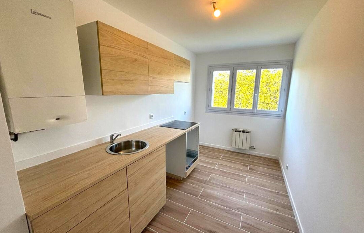 appartement 3 pièces 77 m2 à louer à Marseille 12 (13012)