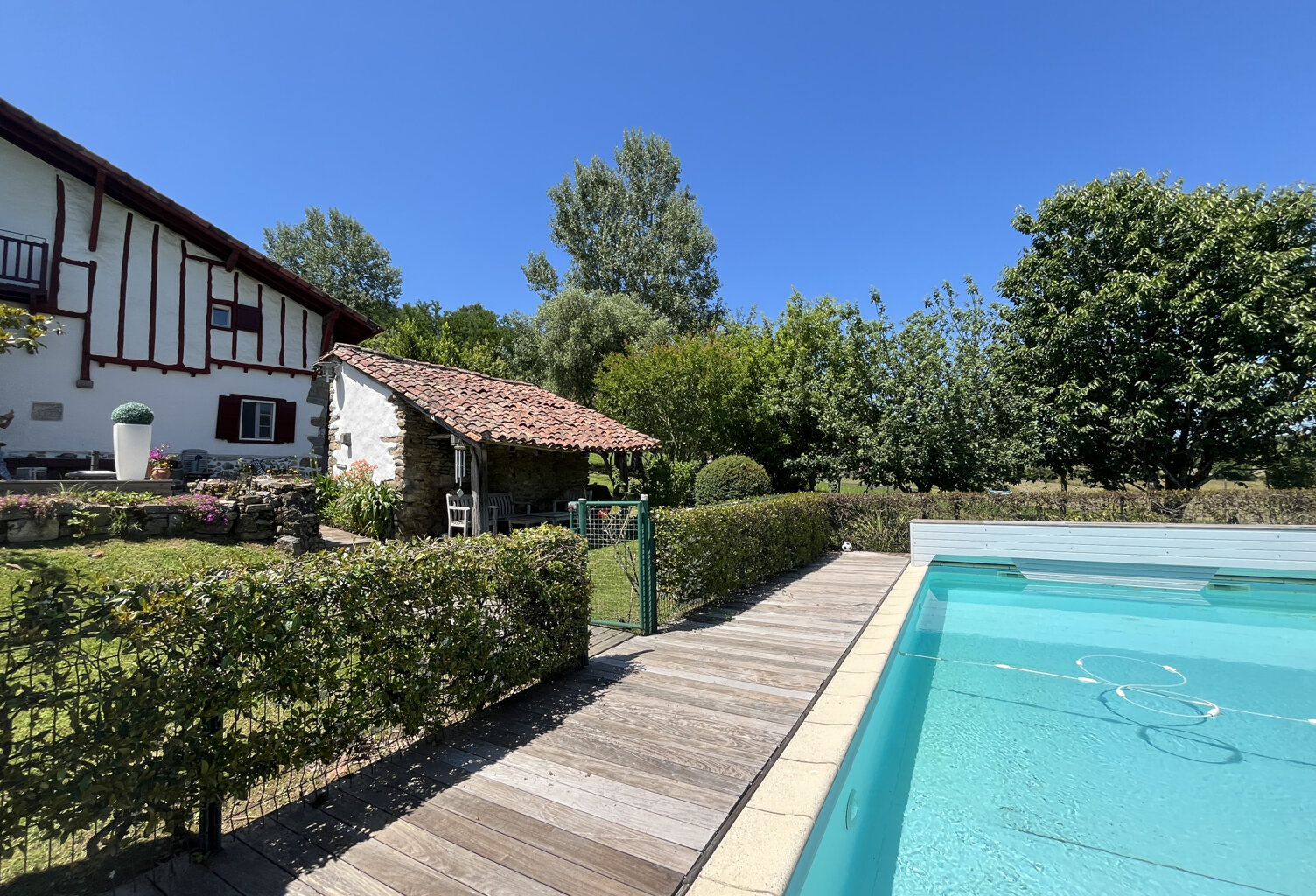 Maison basque du 18ème siècle à vendre. — photo 1