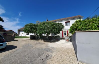 vente maison 235 000 € à proximité de Saint-Romain-sous-Gourdon (71230)