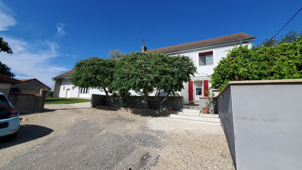 maison 4 pièces 140 m2 à vendre à Saint-Romain-sous-Gourdon (71230)