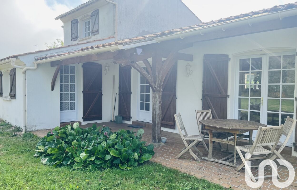 maison 4 pièces 93 m2 à vendre à Saint-Hilaire-la-Forêt (85440)