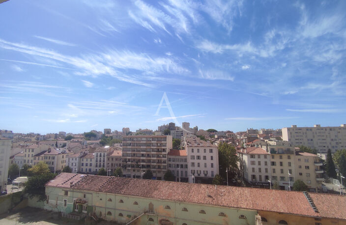 TOULON MOURILLON : Appartement 3 Pièces de 67 m² avec petite ... — photo 3