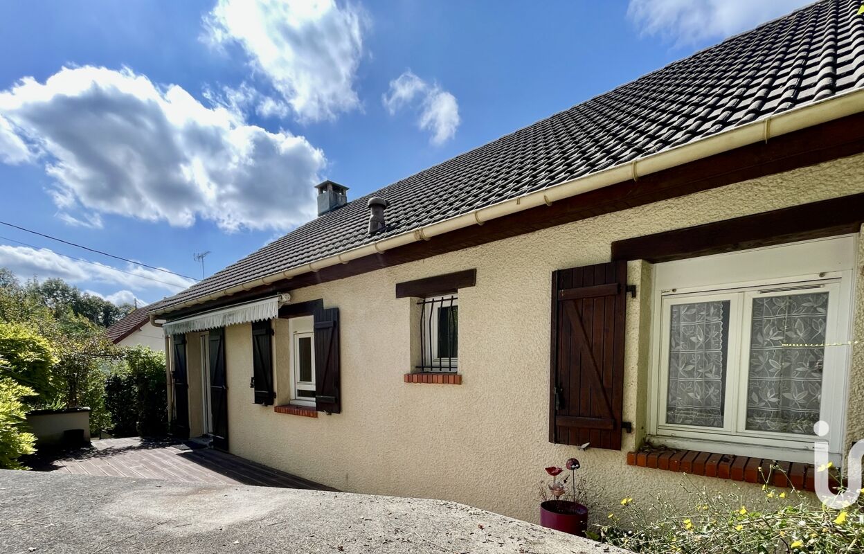 maison 6 pièces 117 m2 à vendre à Moret-Loing-Et-Orvanne (77250)