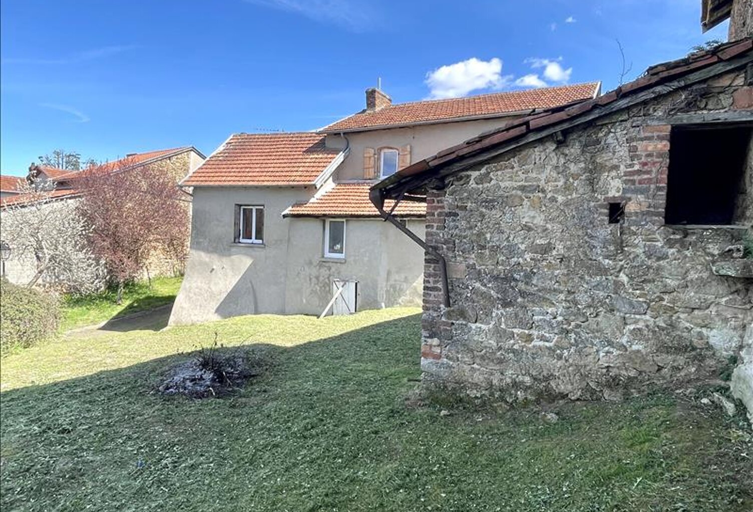 Vente maison 3 pièces 97 m² Firmi (12300) — photo 1