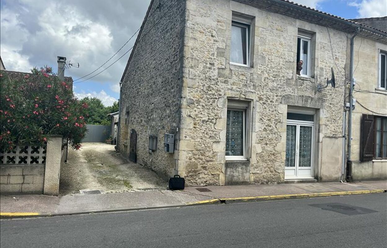 immeuble  pièces  m2 à vendre à Lesparre-Médoc (33340)