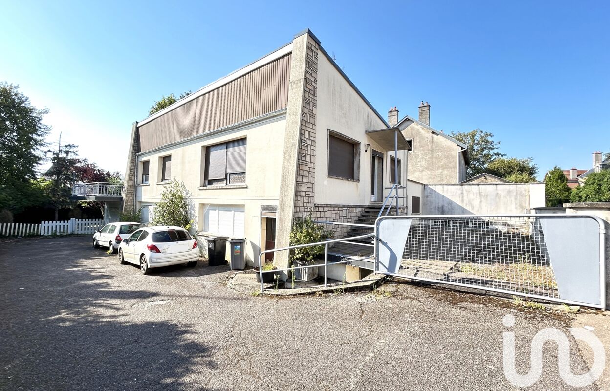 immeuble  pièces 228 m2 à vendre à Chaumont (52000)