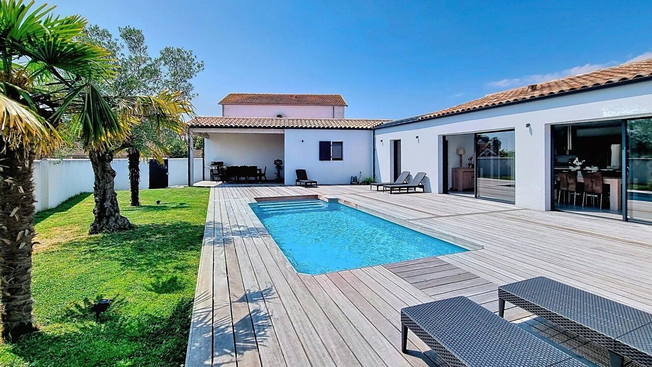 maison 7 pièces 154 m2 à vendre à La Rochelle (17000)