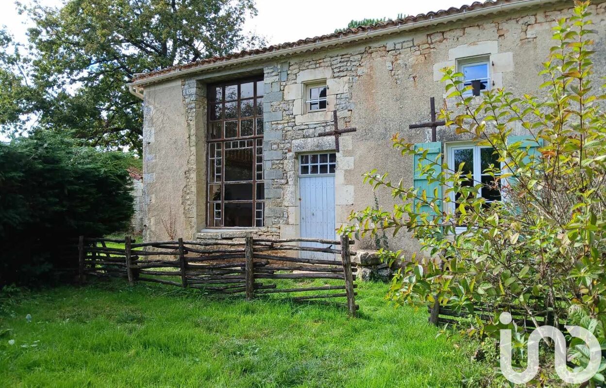 maison 6 pièces 177 m2 à vendre à Saint-Gourson (16700)