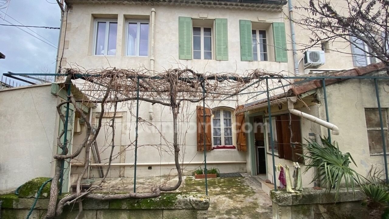 immeuble  pièces 74 m2 à vendre à Saint-Rémy-de-Provence (13210)