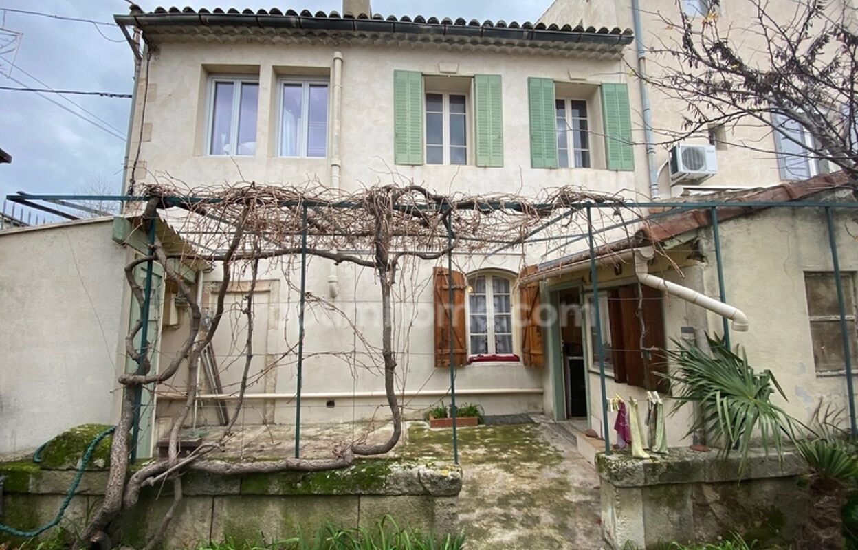 immeuble  pièces 74 m2 à vendre à Saint-Rémy-de-Provence (13210)