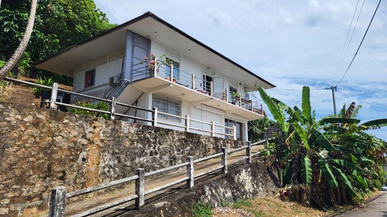 immeuble  pièces 176 m2 à vendre à Cayenne (97300)