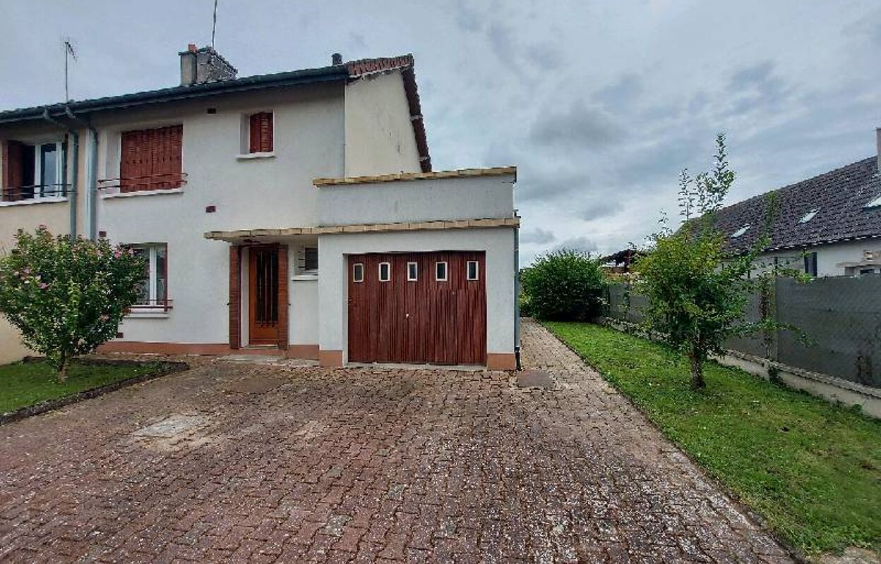 maison 4 pièces 81 m2 à vendre à Sézanne (51120)