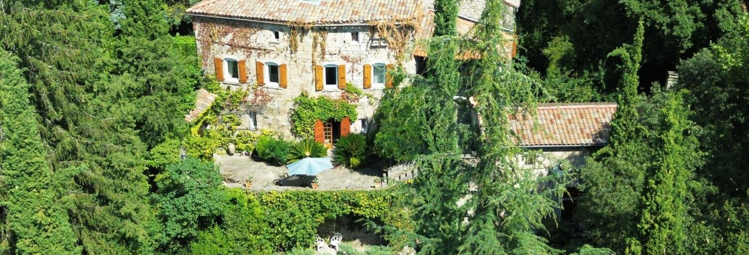 Maison 9 Pièces 407 m² à vendre à Joyeuse (07260)