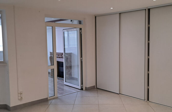 BUREAUX — photo 2