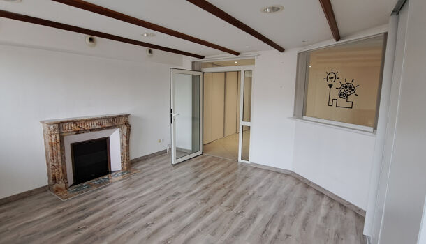 Local commercial 3 pièces  à louer Saintes 17100