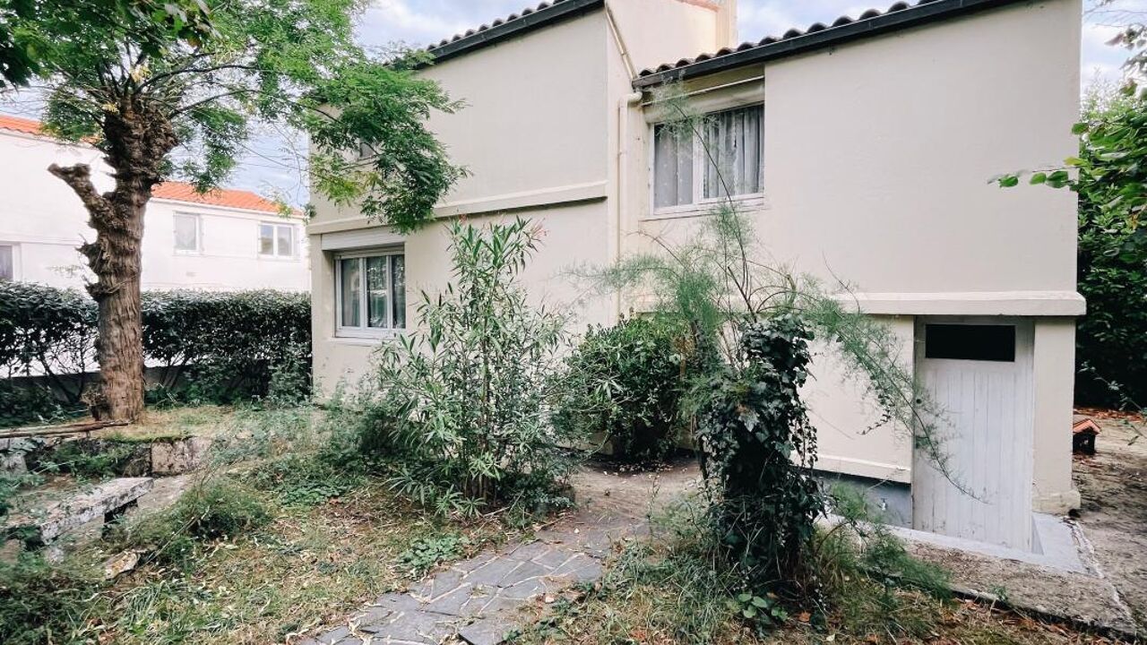 maison 5 pièces 94 m2 à vendre à La Rochelle (17000)