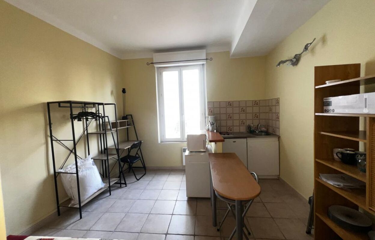 appartement 2 pièces 17 m2 à louer à Nîmes (30000)