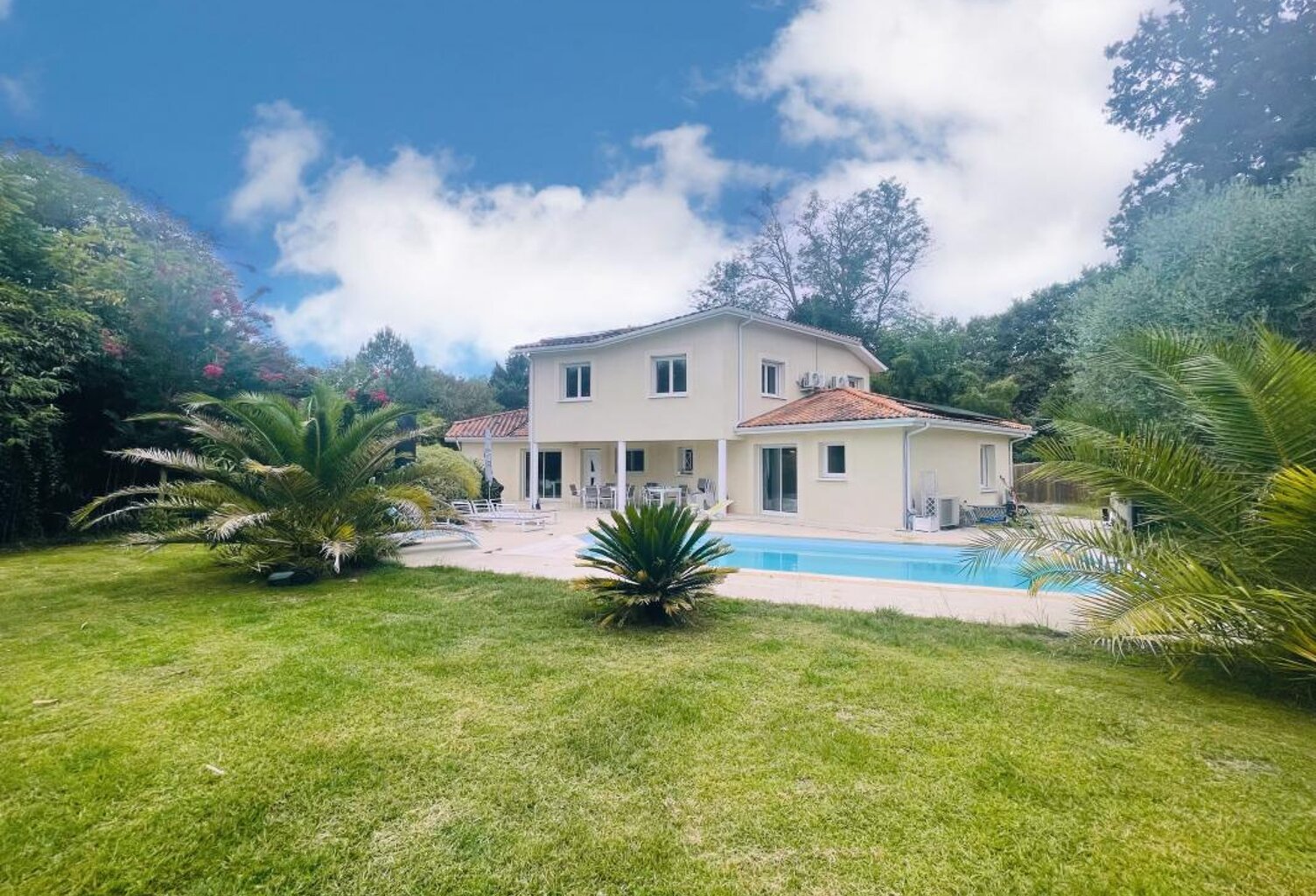 Magnifique maison contemporaine et sa dépendance — photo 1