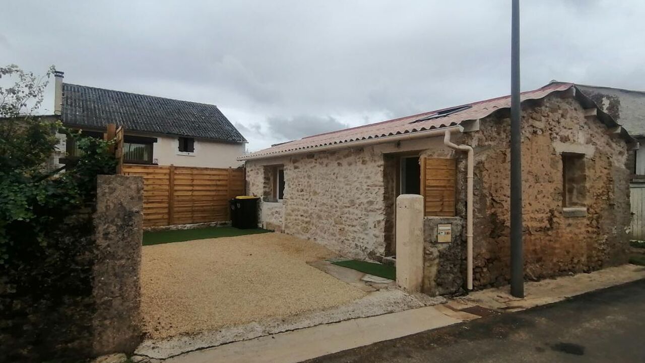 maison 1 pièces 26 m2 à louer à Roches-Prémarie-Andillé (86340)