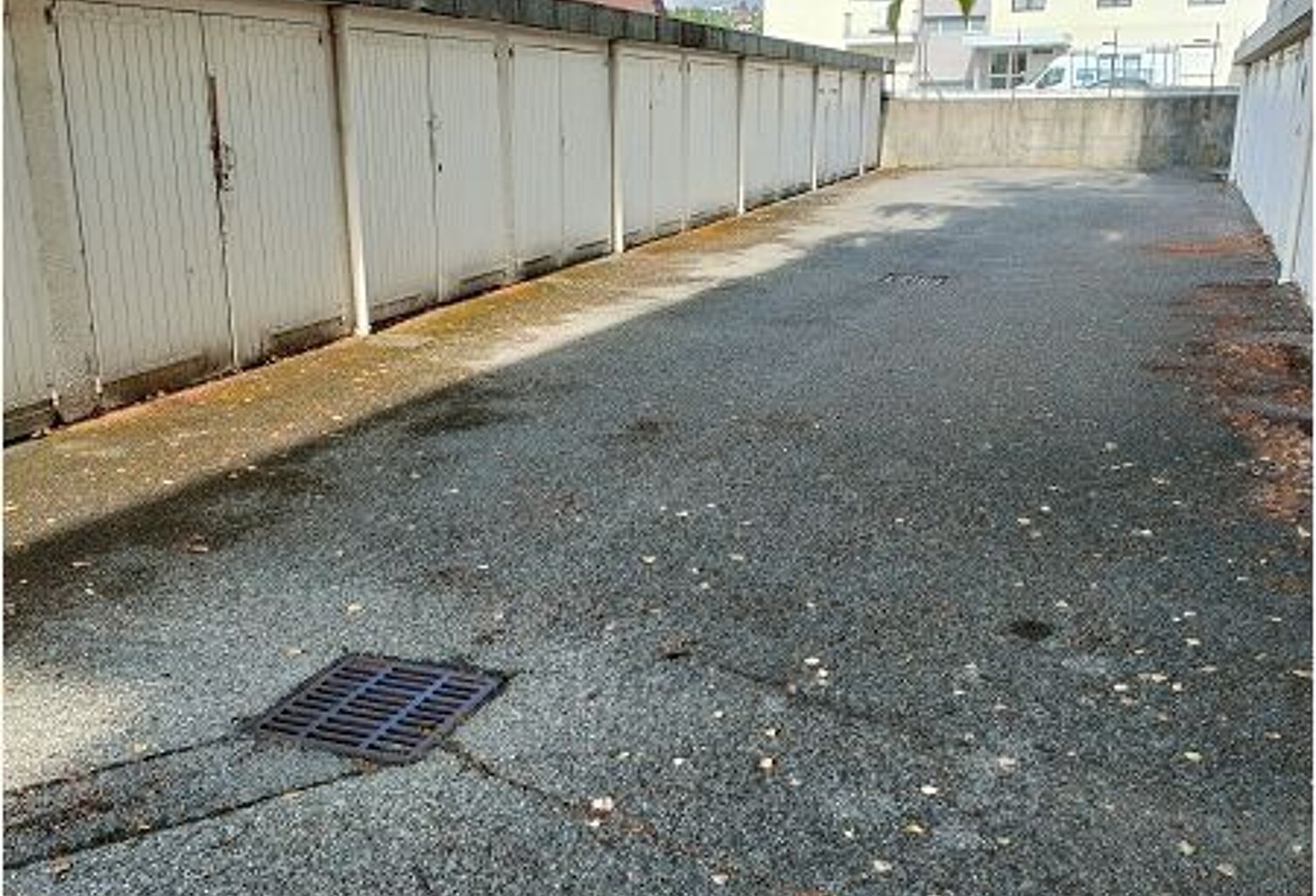 GARAGE — photo 1