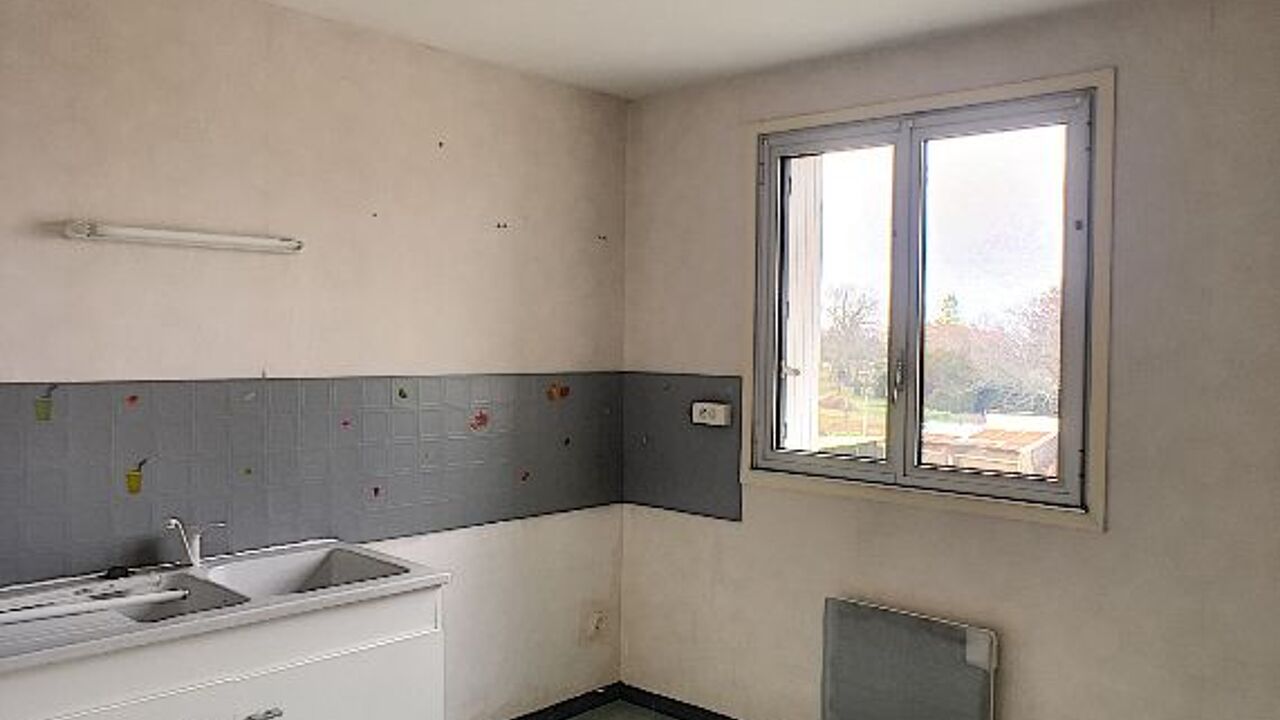 appartement 5 pièces 97 m2 à louer à Néris-les-Bains (03310)