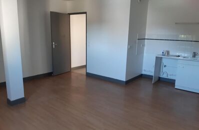 location appartement 442 € CC /mois à proximité de Sainte-Sévère-sur-Indre (36160)