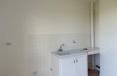 location appartement 424 € CC /mois à proximité de La Châtre (36400)