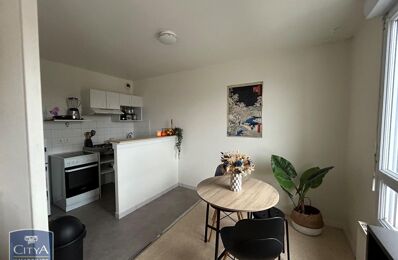 location appartement 798 € CC /mois à proximité de Les Garennes-sur-Loire (49610)