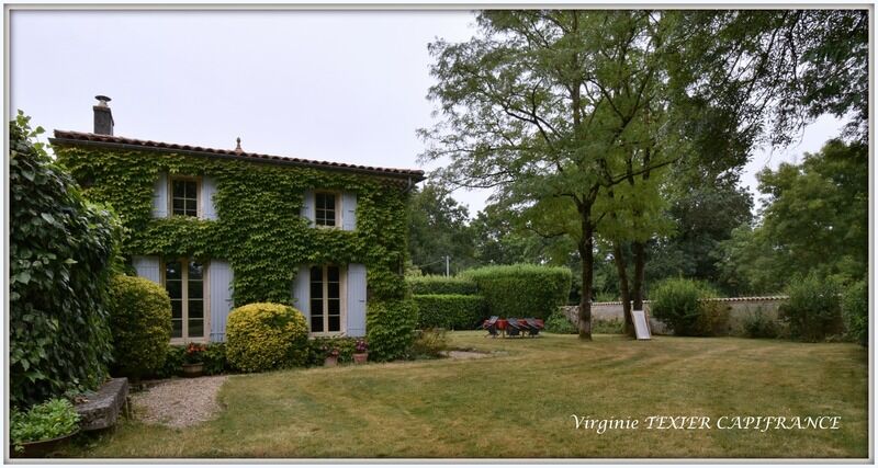 Villa / Maison 6 pièces  à vendre Saint-Jean-d'Angély 17400