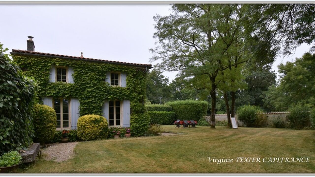 maison 6 pièces 171 m2 à vendre à Saint-Jean-d'Angély (17400)