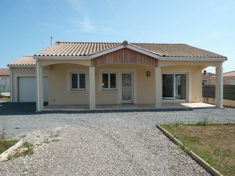 Villa / Maison 4 pièces  à vendre Roullet-Saint-Estèphe 16440