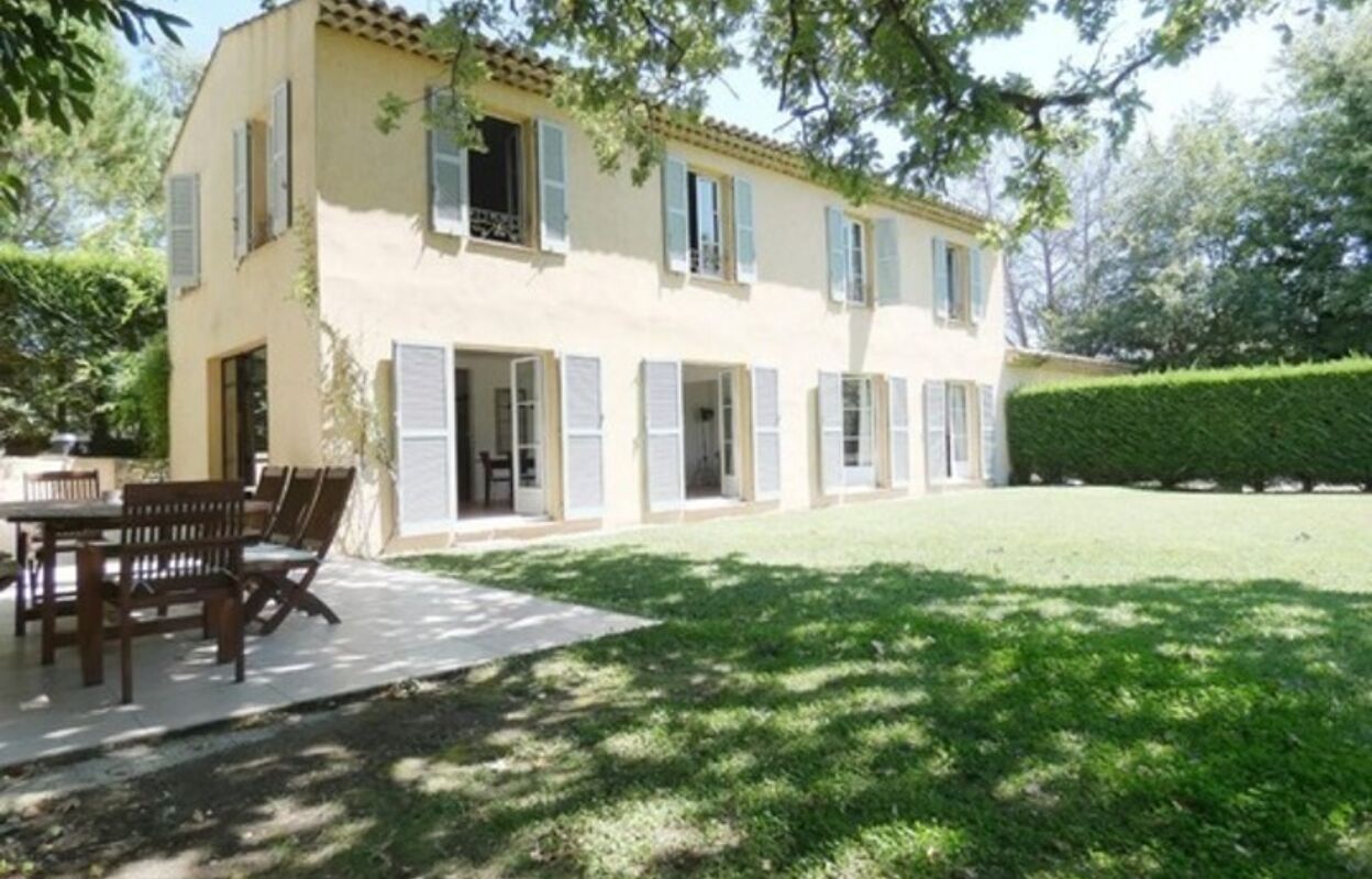 maison 8 pièces 213 m2 à vendre à Grasse (06130)