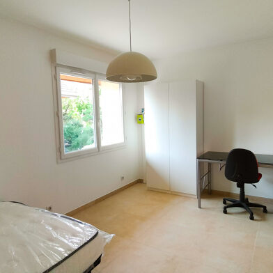 Appartement 3 pièces 14 m²