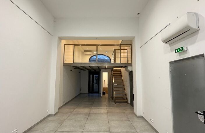 Commerce VALENCIENNES — photo 4
