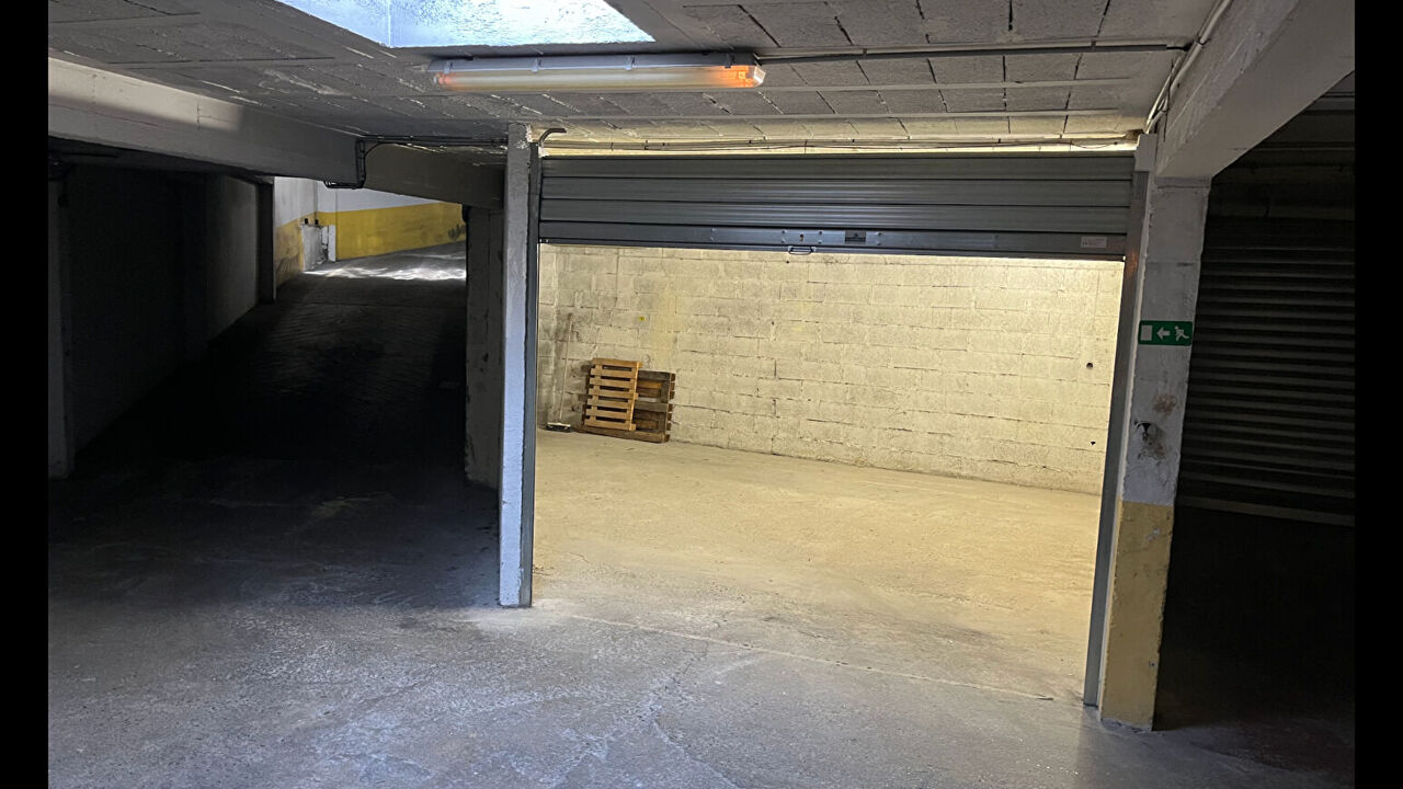 garage  pièces 28 m2 à vendre à Nice (06200)